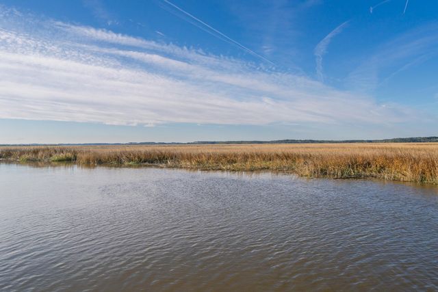 7717 White Point Road, Adams Run, SC 29426