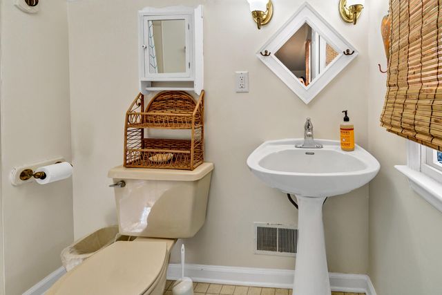 7717 White Point Road, Adams Run, SC 29426