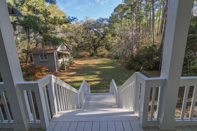 7717 White Point Road, Adams Run, SC 29426