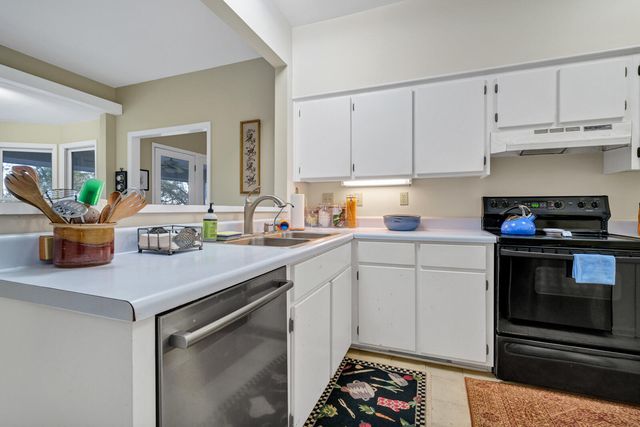 7717 White Point Road, Adams Run, SC 29426