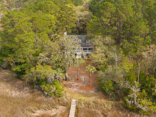 7717 White Point Road, Adams Run, SC 29426