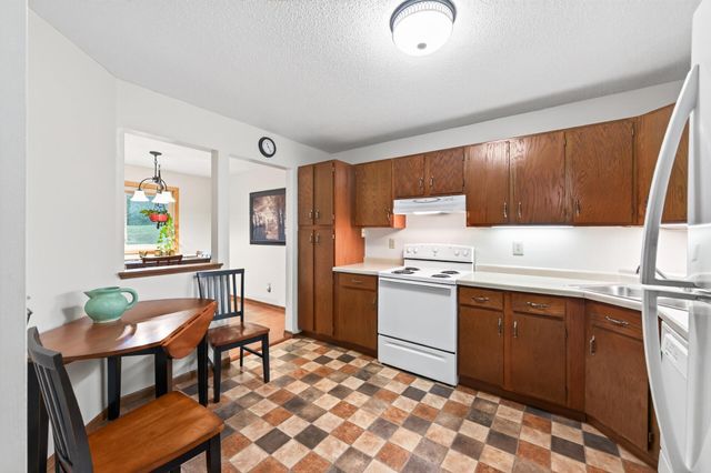 500 Etna Street 102, Saint Paul, MN 55106