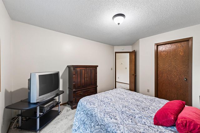 500 Etna Street 102, Saint Paul, MN 55106