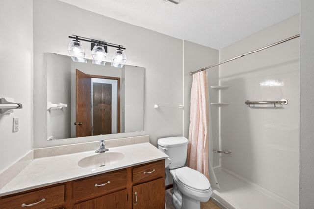 500 Etna Street 102, Saint Paul, MN 55106