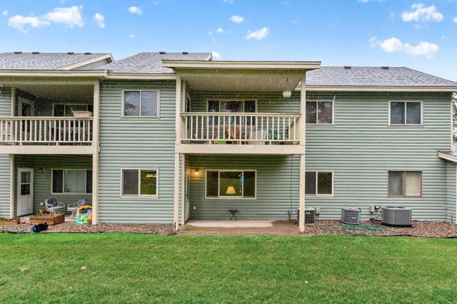 500 Etna Street 102, Saint Paul, MN 55106