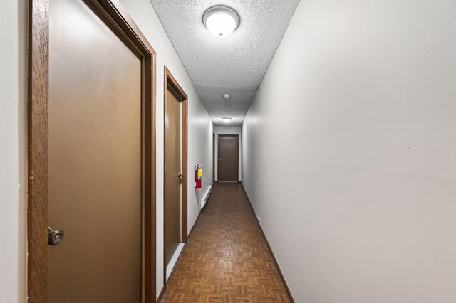 500 Etna Street 102, Saint Paul, MN 55106