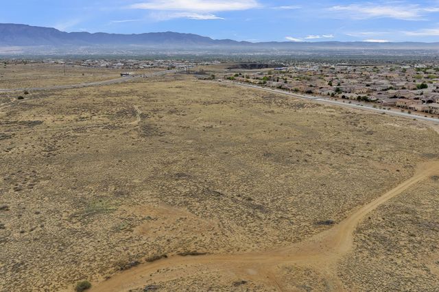 Scenic Drive NW 8, Albuquerque, NM 87120