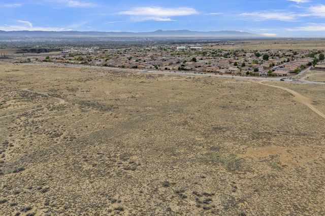 Scenic Drive NW 8, Albuquerque, NM 87120
