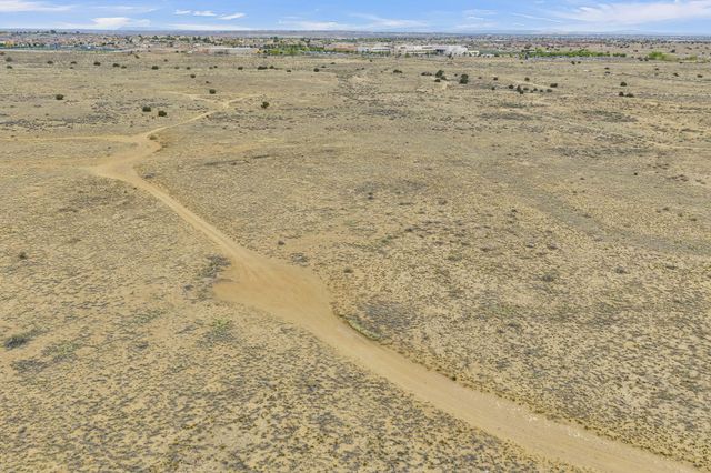 Scenic Drive NW 8, Albuquerque, NM 87120