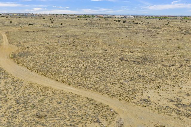 Scenic Drive NW 8, Albuquerque, NM 87120