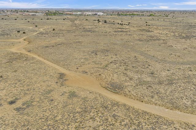 Scenic Drive NW 8, Albuquerque, NM 87120