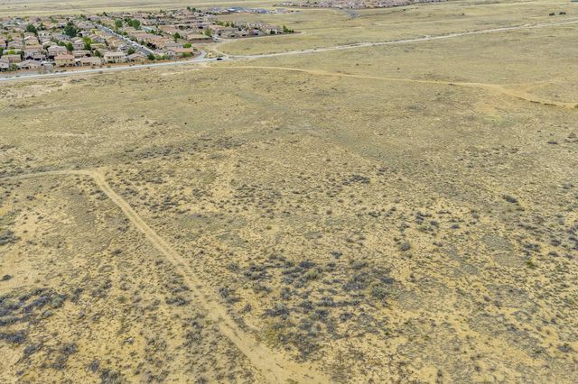 Scenic Drive NW 8, Albuquerque, NM 87120
