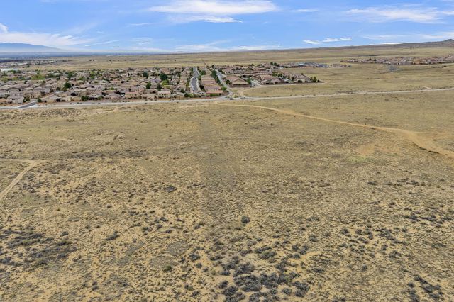 Scenic Drive NW 8, Albuquerque, NM 87120