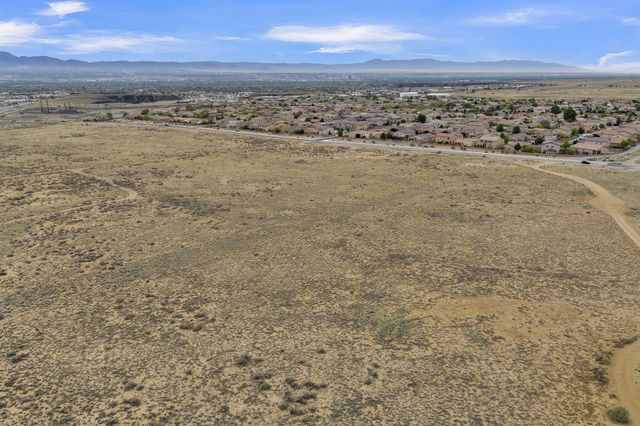 Scenic Drive NW 8, Albuquerque, NM 87120