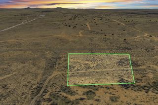 Scenic Drive NW 8, Albuquerque, NM 87120