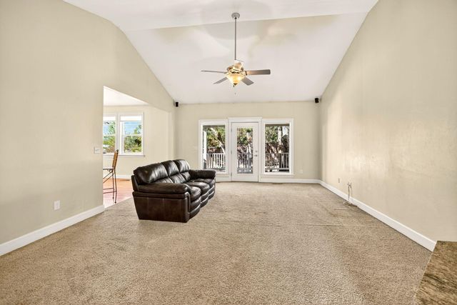 1151 Arrowhead Trail, Eagle Point, OR 97524