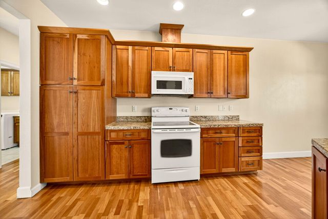 1151 Arrowhead Trail, Eagle Point, OR 97524