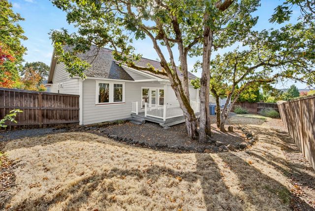 1151 Arrowhead Trail, Eagle Point, OR 97524