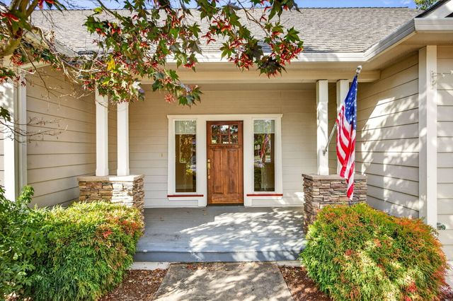 1151 Arrowhead Trail, Eagle Point, OR 97524