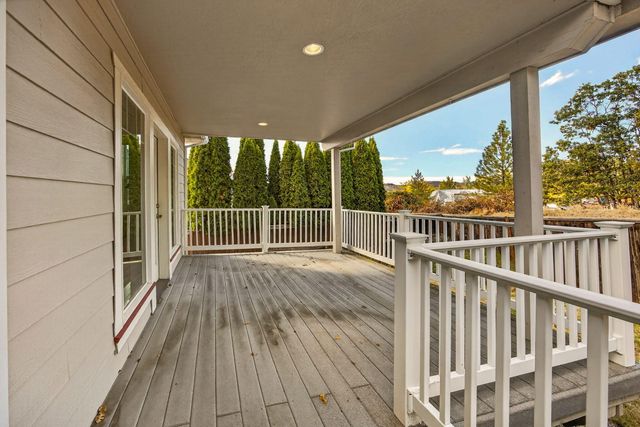 1151 Arrowhead Trail, Eagle Point, OR 97524