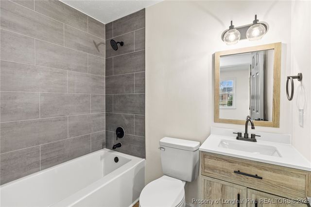 5982 Spinner Road, Hope Mills, NC 28348