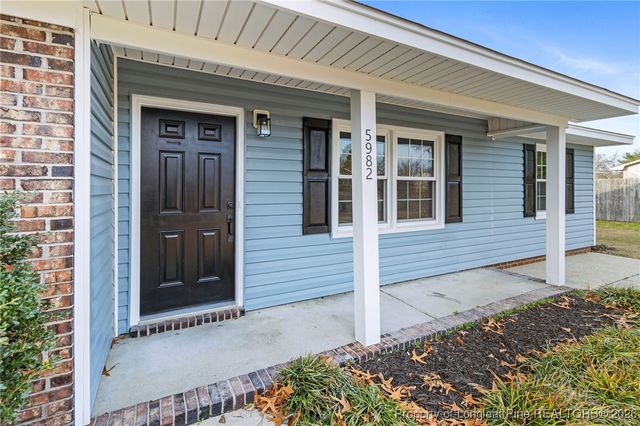 5982 Spinner Road, Hope Mills, NC 28348