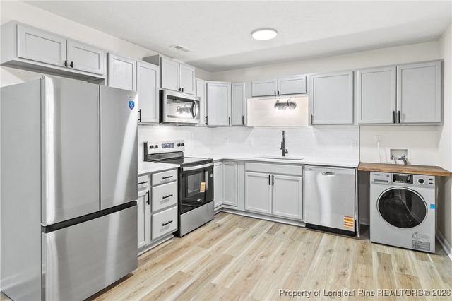 5982 Spinner Road, Hope Mills, NC 28348