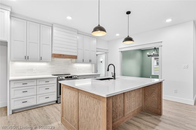 815 Gleason Way, Greenwood, AR 72936