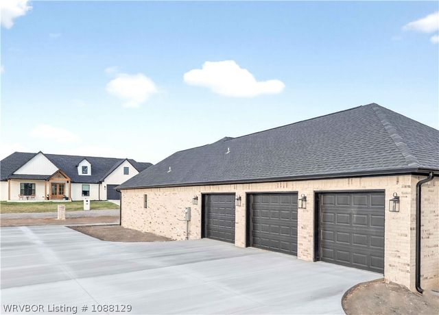 815 Gleason Way, Greenwood, AR 72936