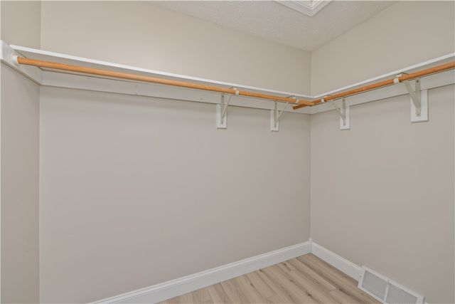 40 Old Stone Lane, Greece, NY 14615