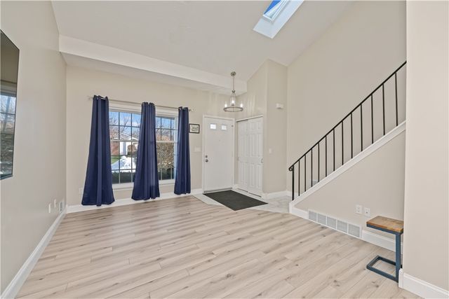 40 Old Stone Lane, Greece, NY 14615