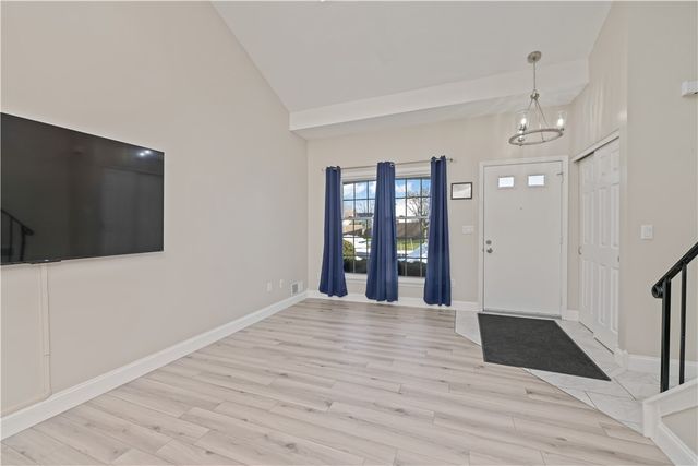 40 Old Stone Lane, Greece, NY 14615