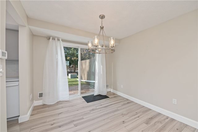 40 Old Stone Lane, Greece, NY 14615