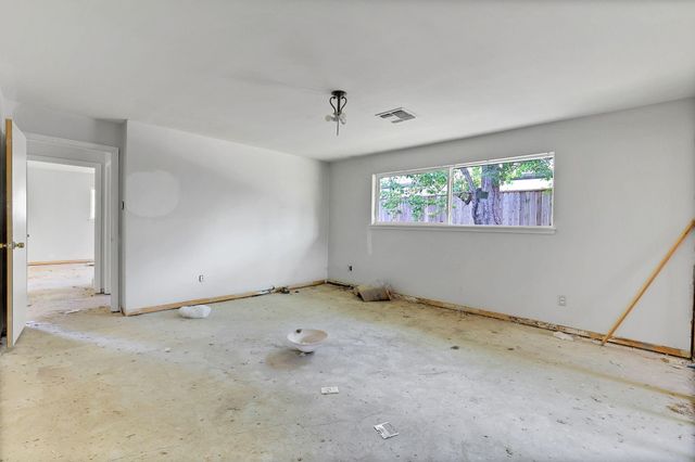 7915 S Braeswood Boulevard, Houston, TX 77071