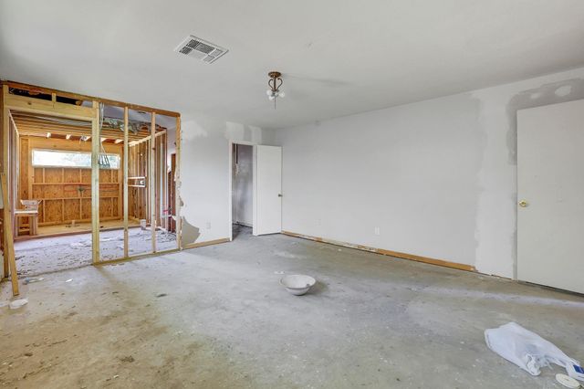 7915 S Braeswood Boulevard, Houston, TX 77071