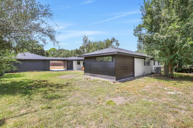 7915 S Braeswood Boulevard, Houston, TX 77071
