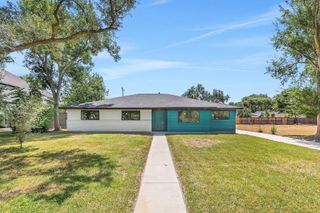 7915 S Braeswood Boulevard, Houston, TX 77071