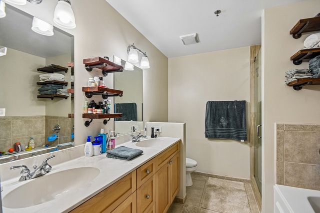 520 W Huron Street 414, Chicago, IL 60654