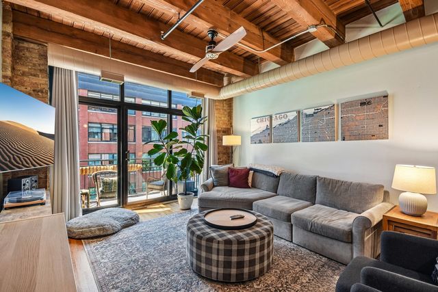 520 W Huron Street 414, Chicago, IL 60654