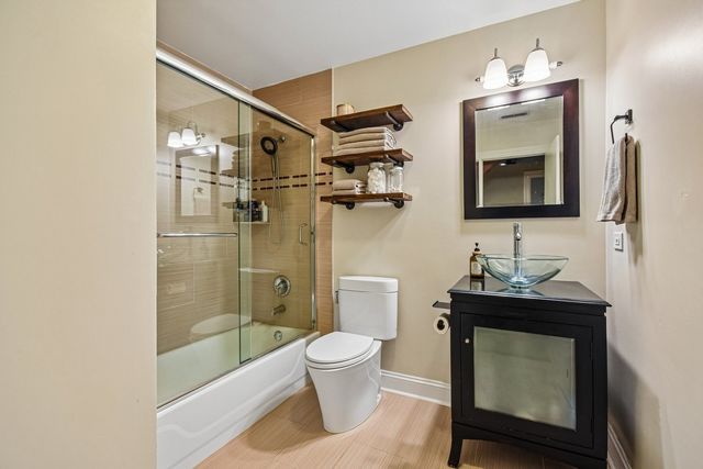 520 W Huron Street 414, Chicago, IL 60654