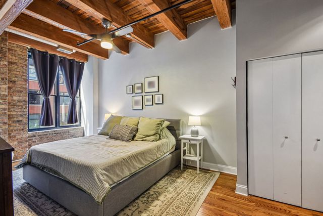 520 W Huron Street 414, Chicago, IL 60654