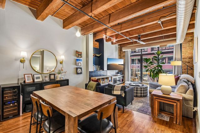 520 W Huron Street 414, Chicago, IL 60654