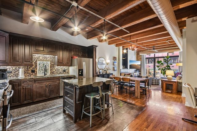 520 W Huron Street 414, Chicago, IL 60654