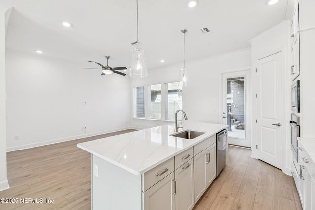 11941 MIRACLE WOODS Way, Jacksonville, FL 32224