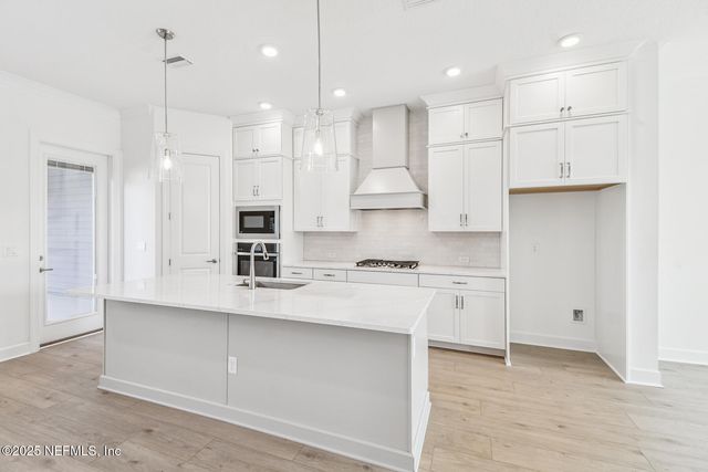 11941 MIRACLE WOODS Way, Jacksonville, FL 32224