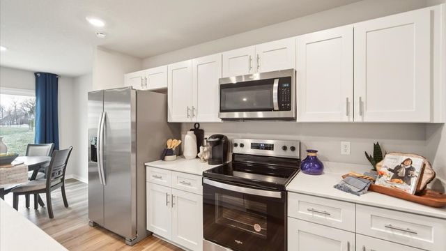 9429 Lovegrass Drive SW, Cedar Rapids, IA 52404