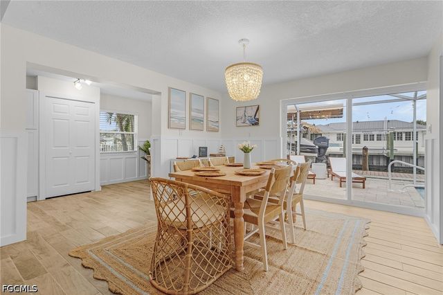 467 Madison CT, Fort Myers Beach, FL 33931