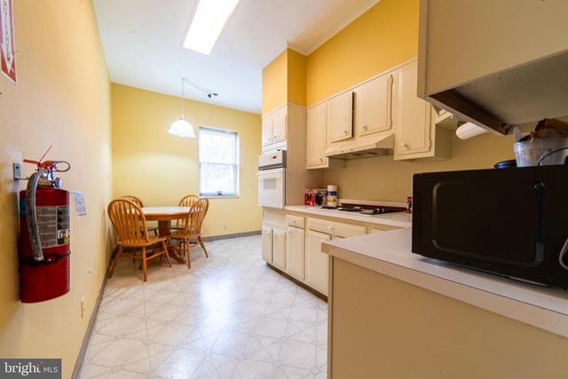 1080 E LANDIS AVE, Vineland, NJ 08360