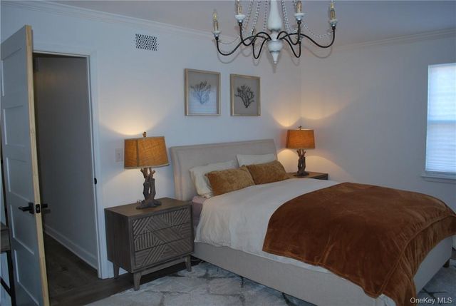 72 The Rise, Warwick, NY 10990