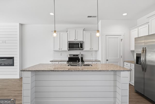 109 Royal Tern Lane, Warner Robins, GA 31093